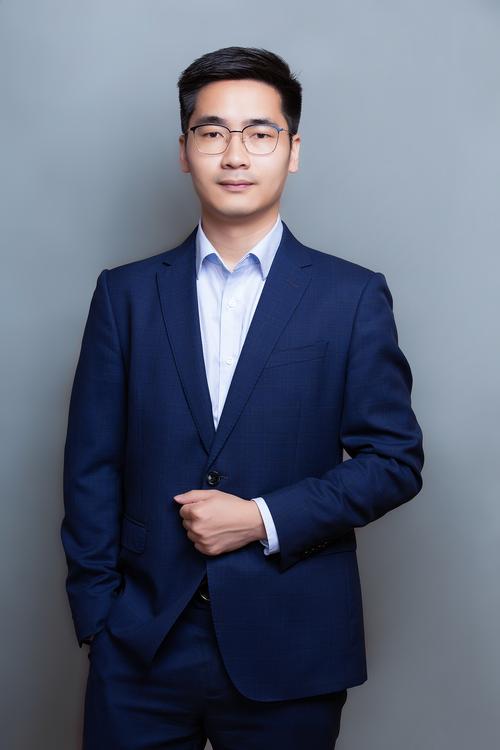 杨凤琼 品牌视觉系统总监